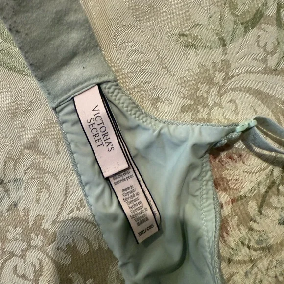 Victoria’s Secret Lightly Lined T-Shirt Bra 38C - Picture 5 of 8